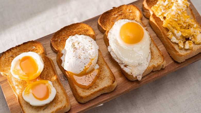 egg options on toast