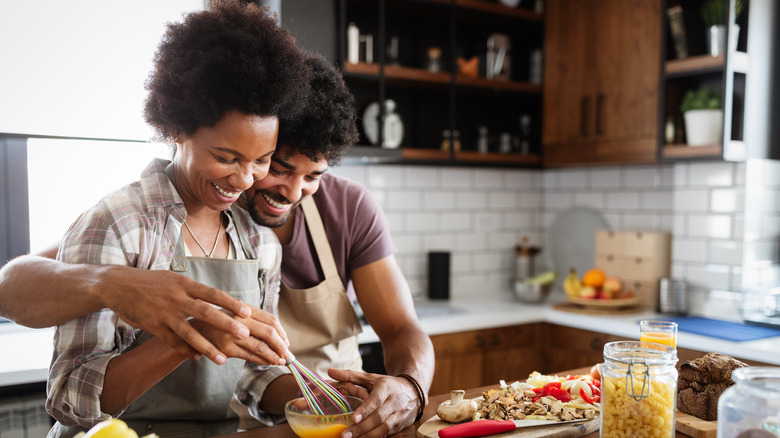 couple preparing healthy meal