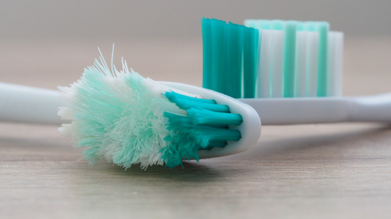 Toothbrush with frayed bristles
