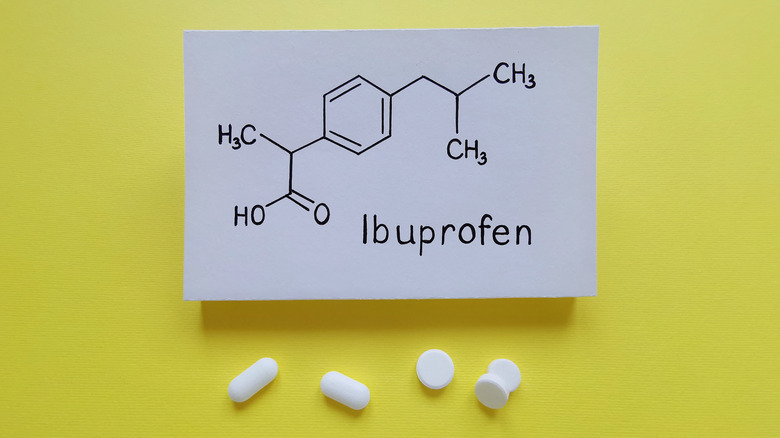 Ibuprofen chemical structure and tablets