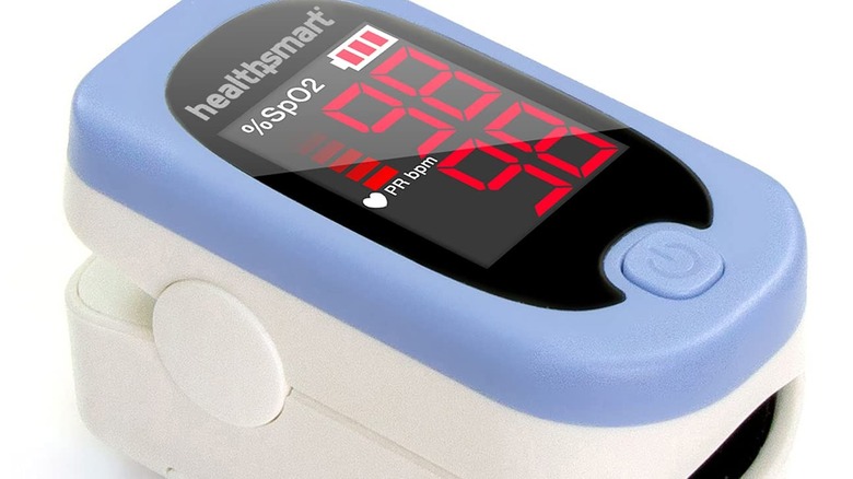 HealthSmart pulse oximeter