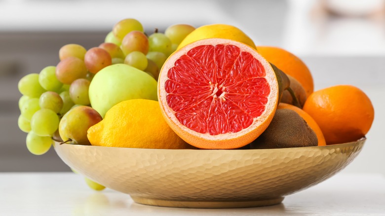 Bowl of fresh fruit