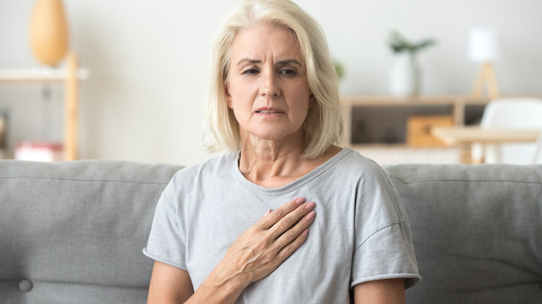 woman calmly wonders if she's having a myocardial infarction