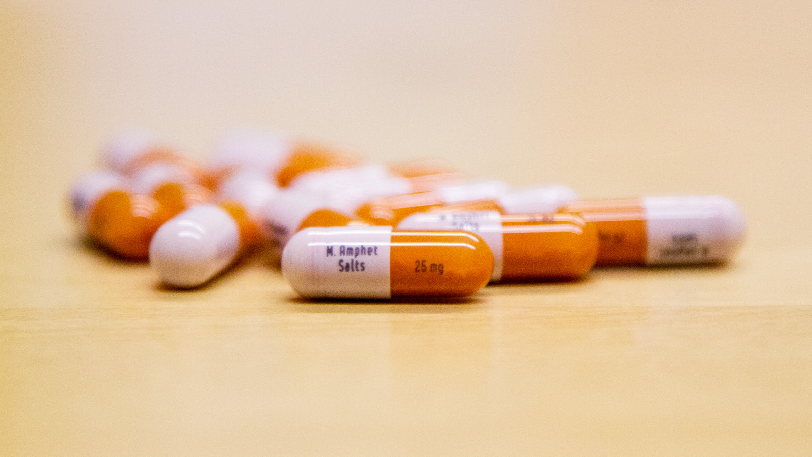 adderall-explained-usage-dosage-and-side-effects