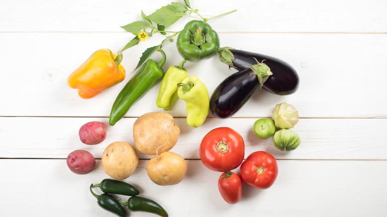 Nightshade vegetables and fruits