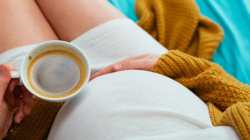 drinking coffee in pregnancy