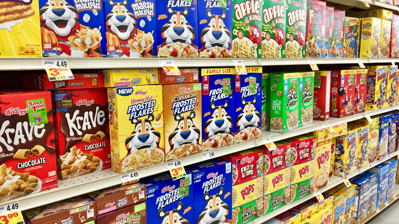 cereals on grocery store shelf 