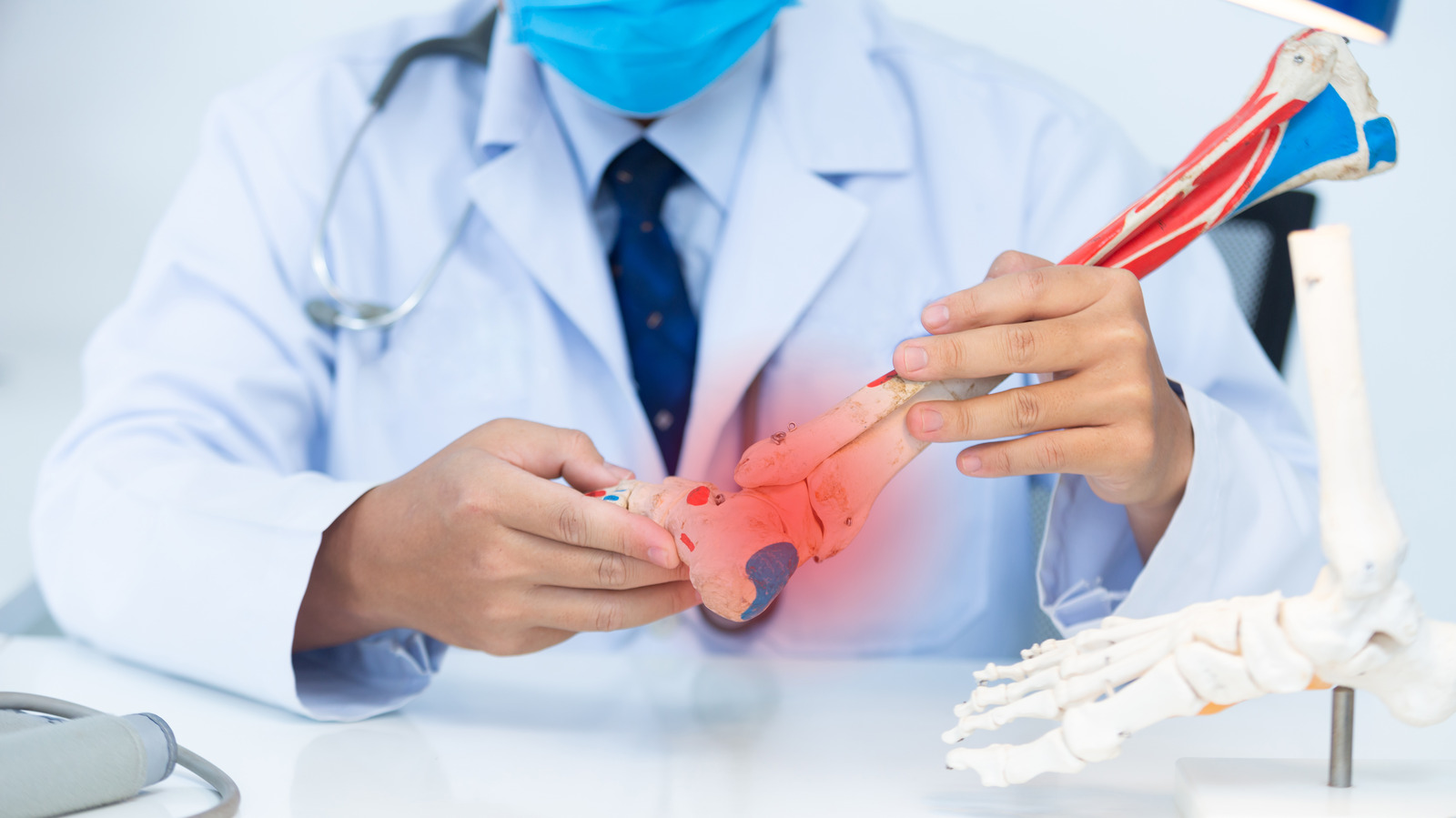 Bone Spurs Explained Causes Symptoms And Treatments 1082