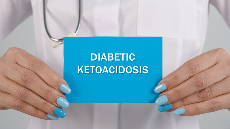 hands displaying diabetic ketoacidosis 