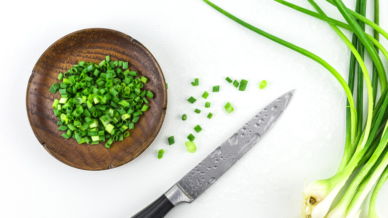 prepping the scallions