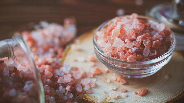 Bowl of Himalayan pink salt