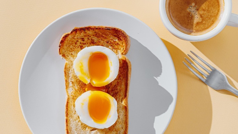 Eggs on toast