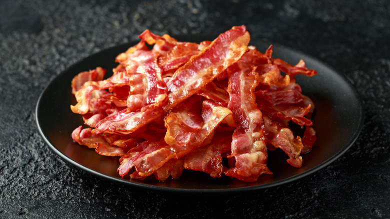 A plate of bacon