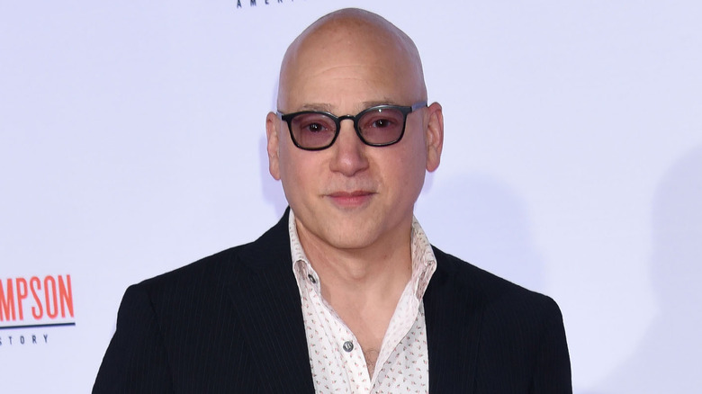 Evan Handler in sunglasses 