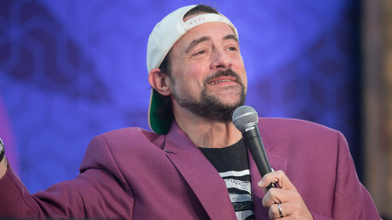 Kevin Smith doing standup comedy