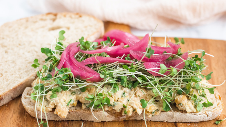 chickpea salad sandwich