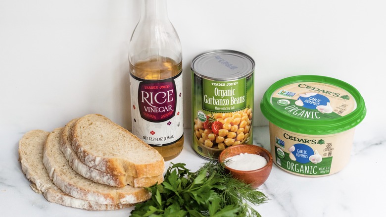 chickpea salad sandwich ingredients