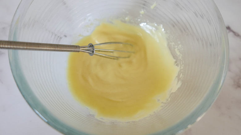 couscous salad dressing in bowl 