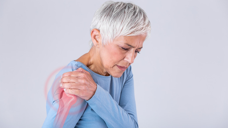 Woman with shoulder pain