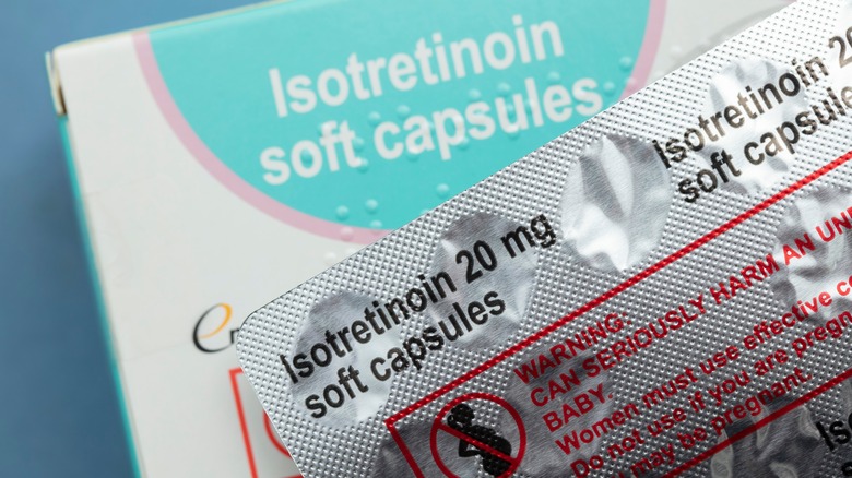 isotretinoin soft capsules 