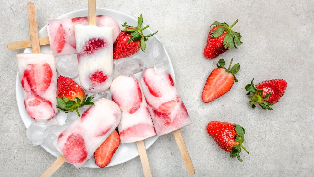 Frozen fruit pops