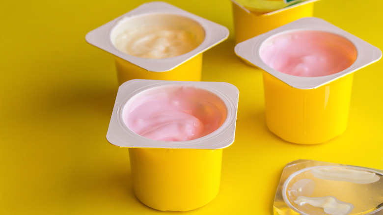 yogurt cups