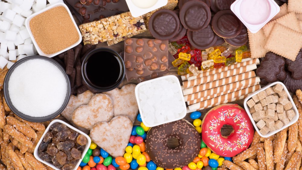 Food to avoid when sick: sugary treats