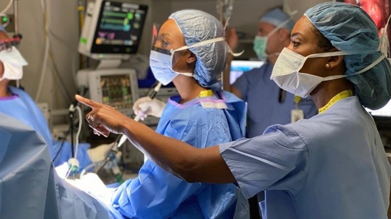 Dr. Shepherd leading a surgery team