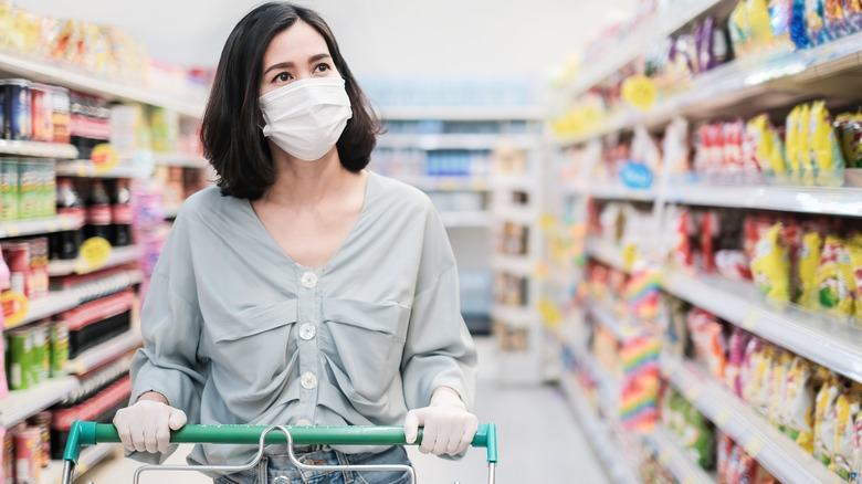 Woman wearing mask at the store