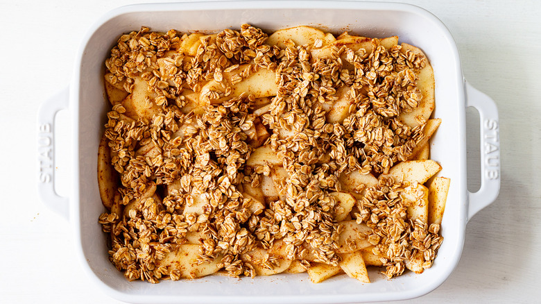 unbaked apple crisp