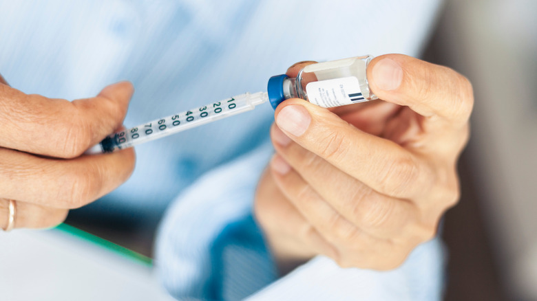 insulin syringe diabetes