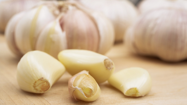 Garlic cloves