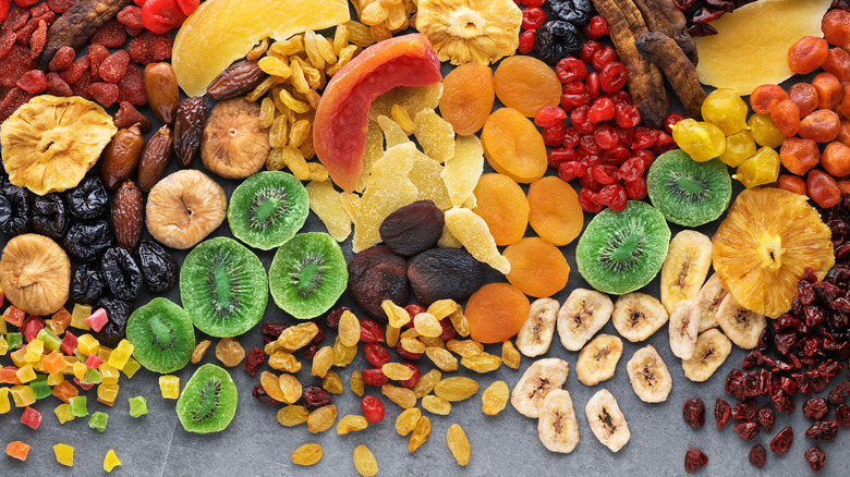 dried fruits and berries