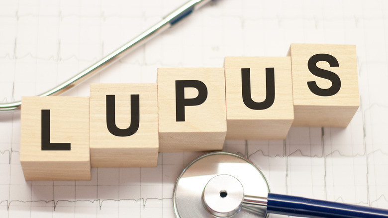 Blocks spelling out "lupus" on EKG