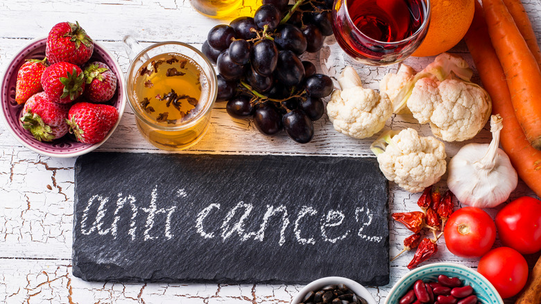 anti-cancer sign with fruits and vegetables