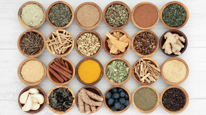 adaptogens herbs and spices