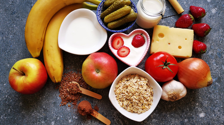 fresh prebiotic foods and probiotic foods