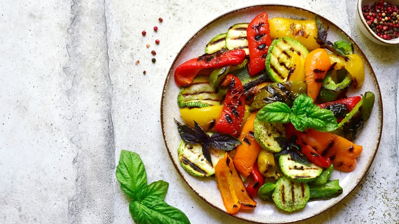 Grilled veggies with basil