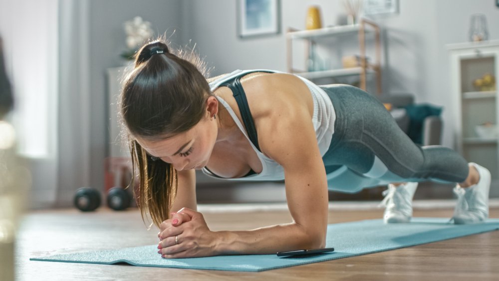 incorrect plank form