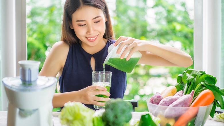 leafy green juicing