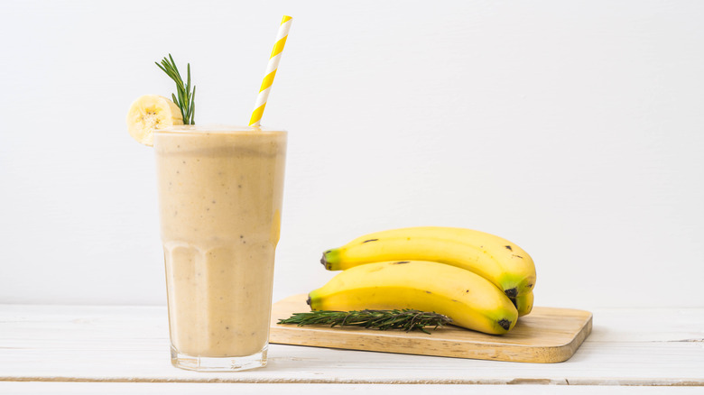 banana milkshake served with bananas