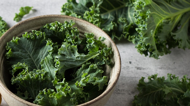 kale leaves in a bowl