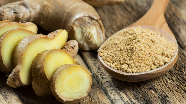 ginger root with crushed ginger