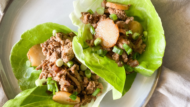 assembled ground turkey lettuce cups