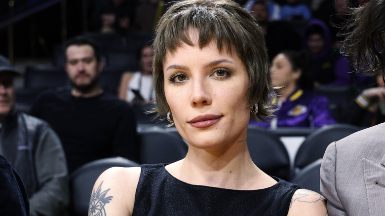 Halsey at a Lakers game in 2024