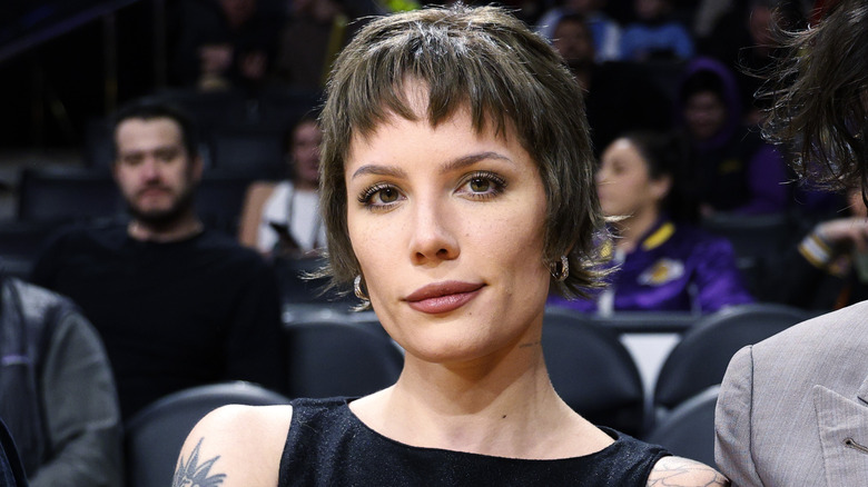 Halsey at a Lakers game in 2024