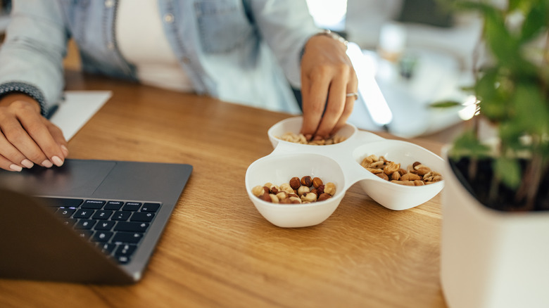 bowl of cashews