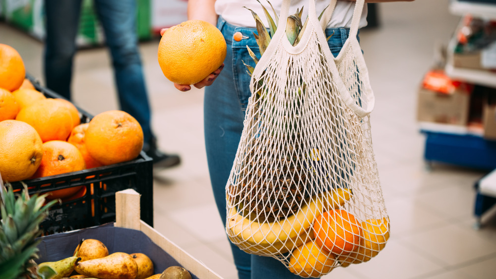 produce in reusable tote