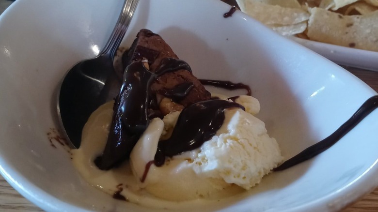 applebee's brownie bite dessert