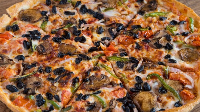 Veggie Lover's thin crust pizza